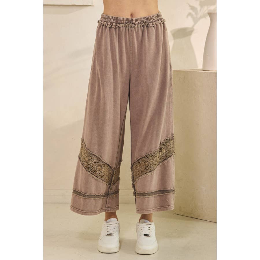 WIDE LEG PLEATED DETAIL PANTS: COFFEE