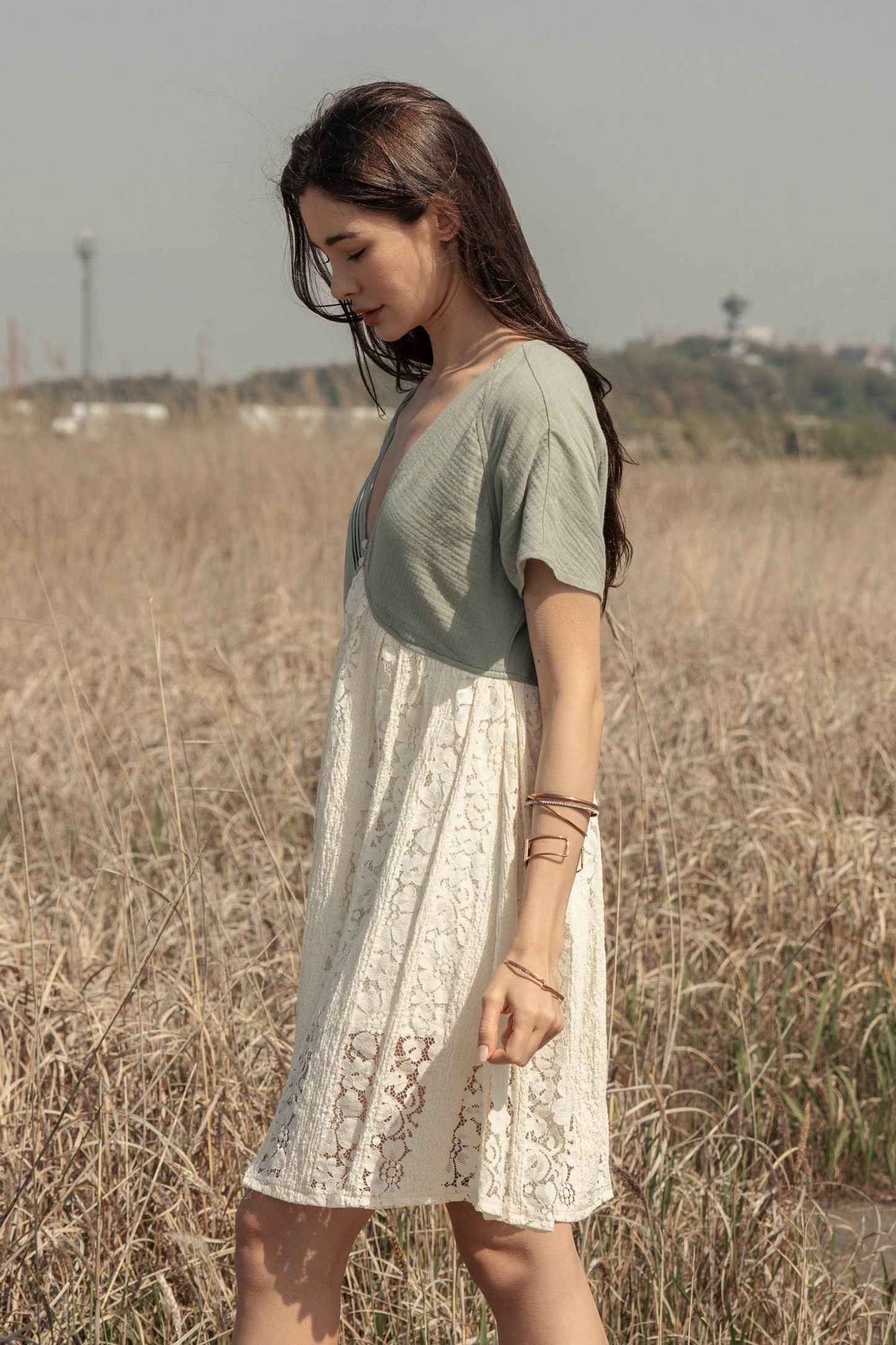 Color Block Mini Lace Dress: Mint/Ivory