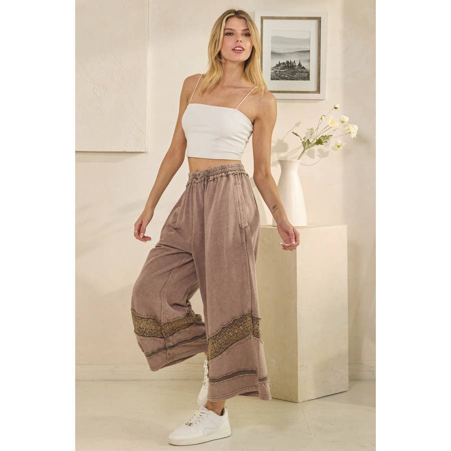 WIDE LEG PLEATED DETAIL PANTS: COFFEE