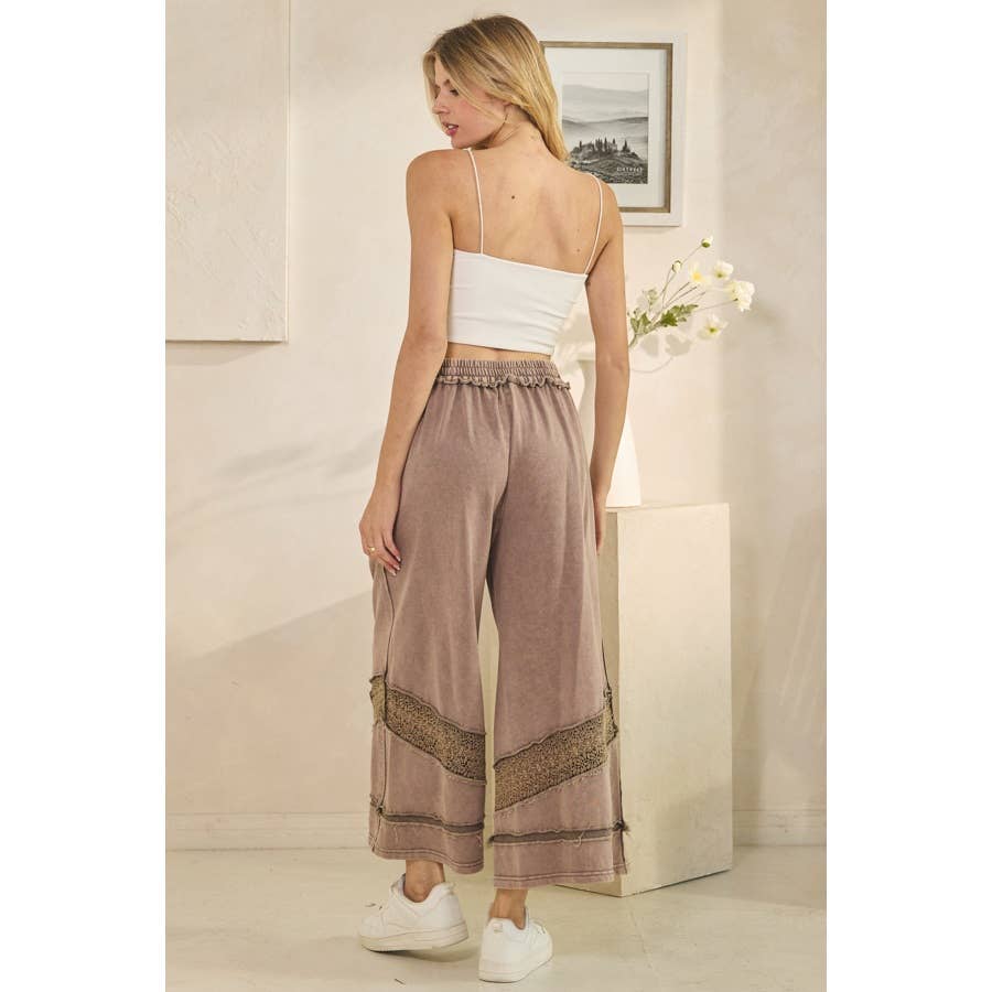 WIDE LEG PLEATED DETAIL PANTS: COFFEE