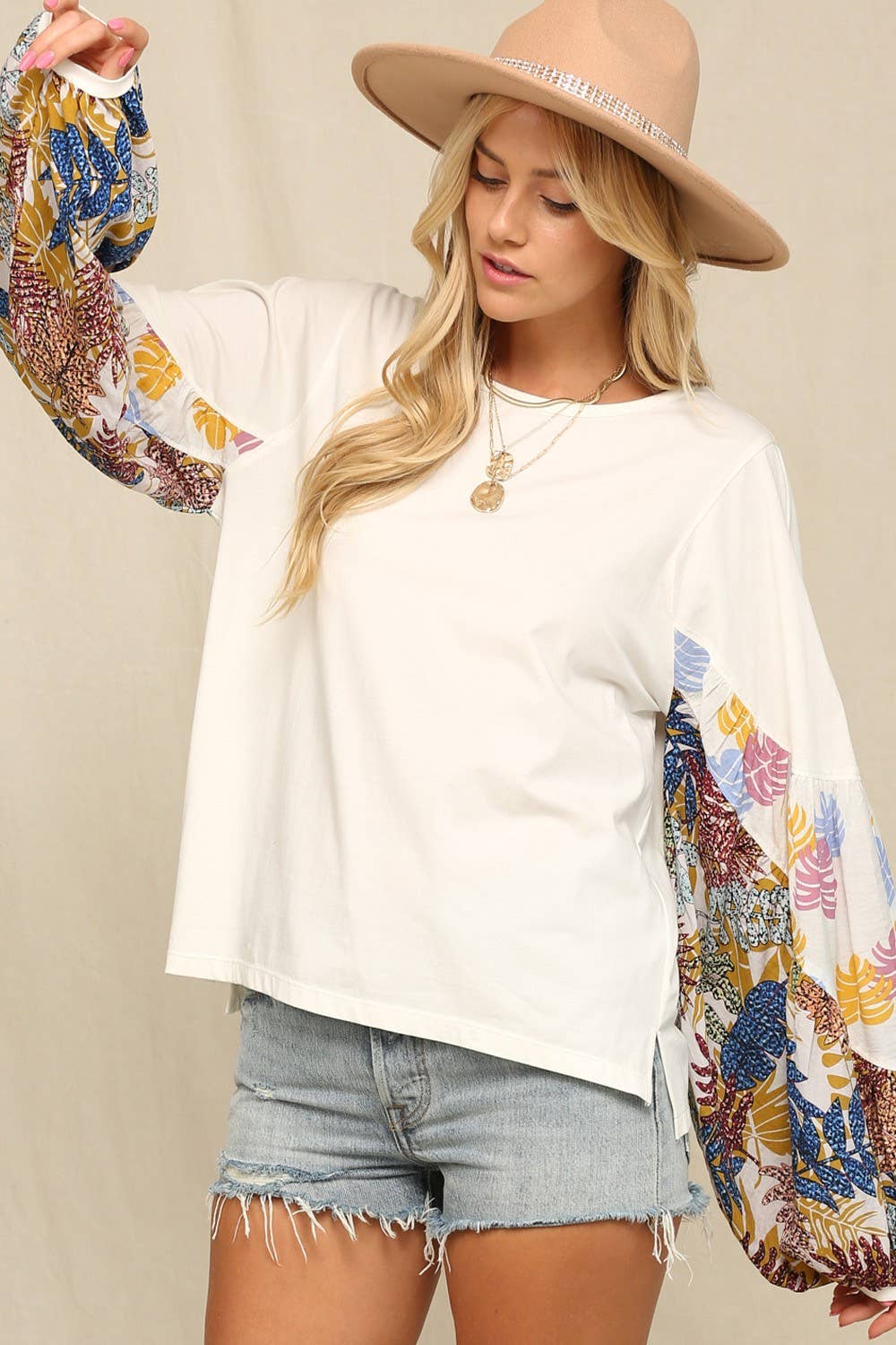 Botanical Printed Sleeves: Off White