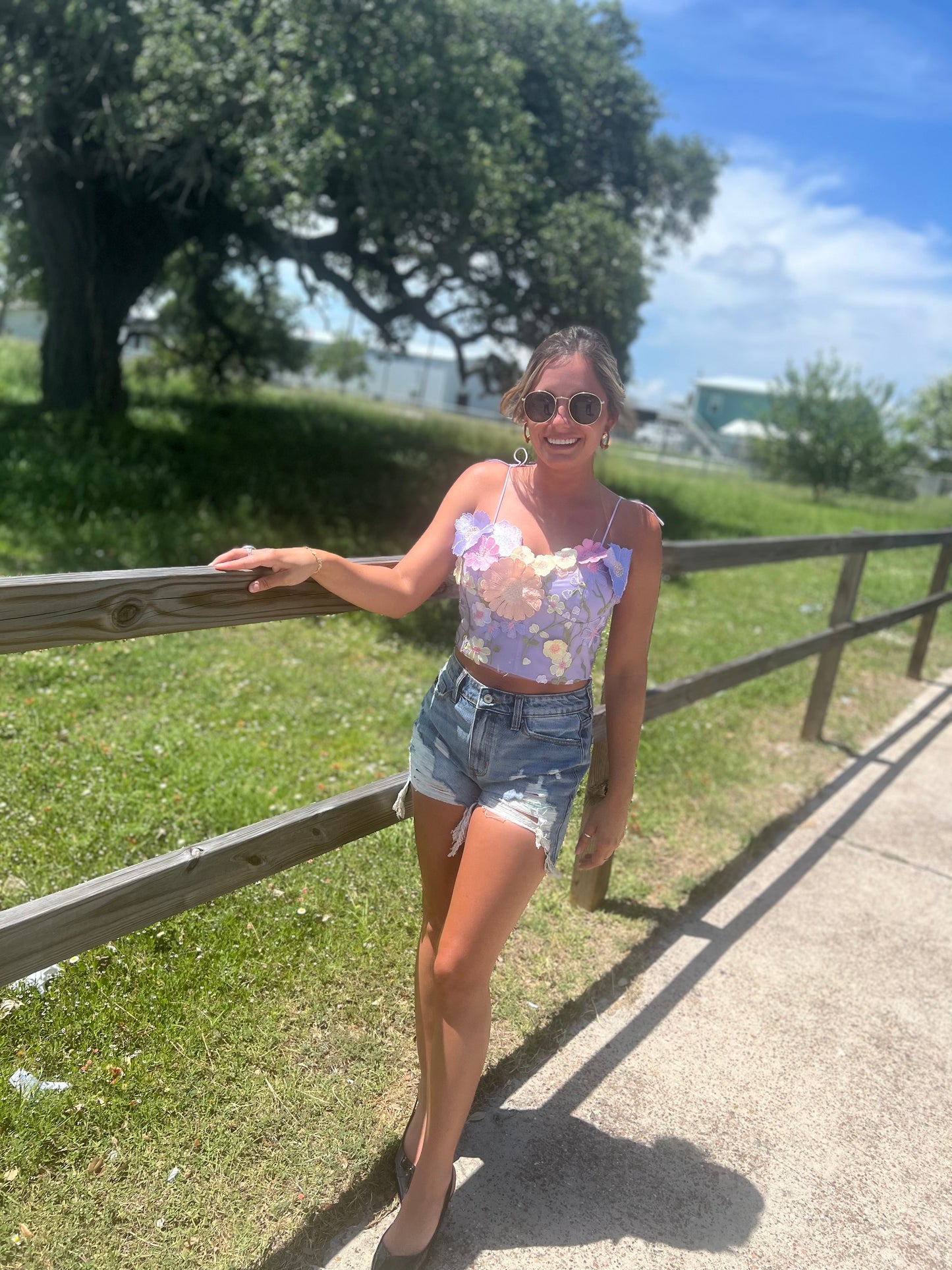 3D FLOWER EMBROIDERY TANK TOP: Lavender