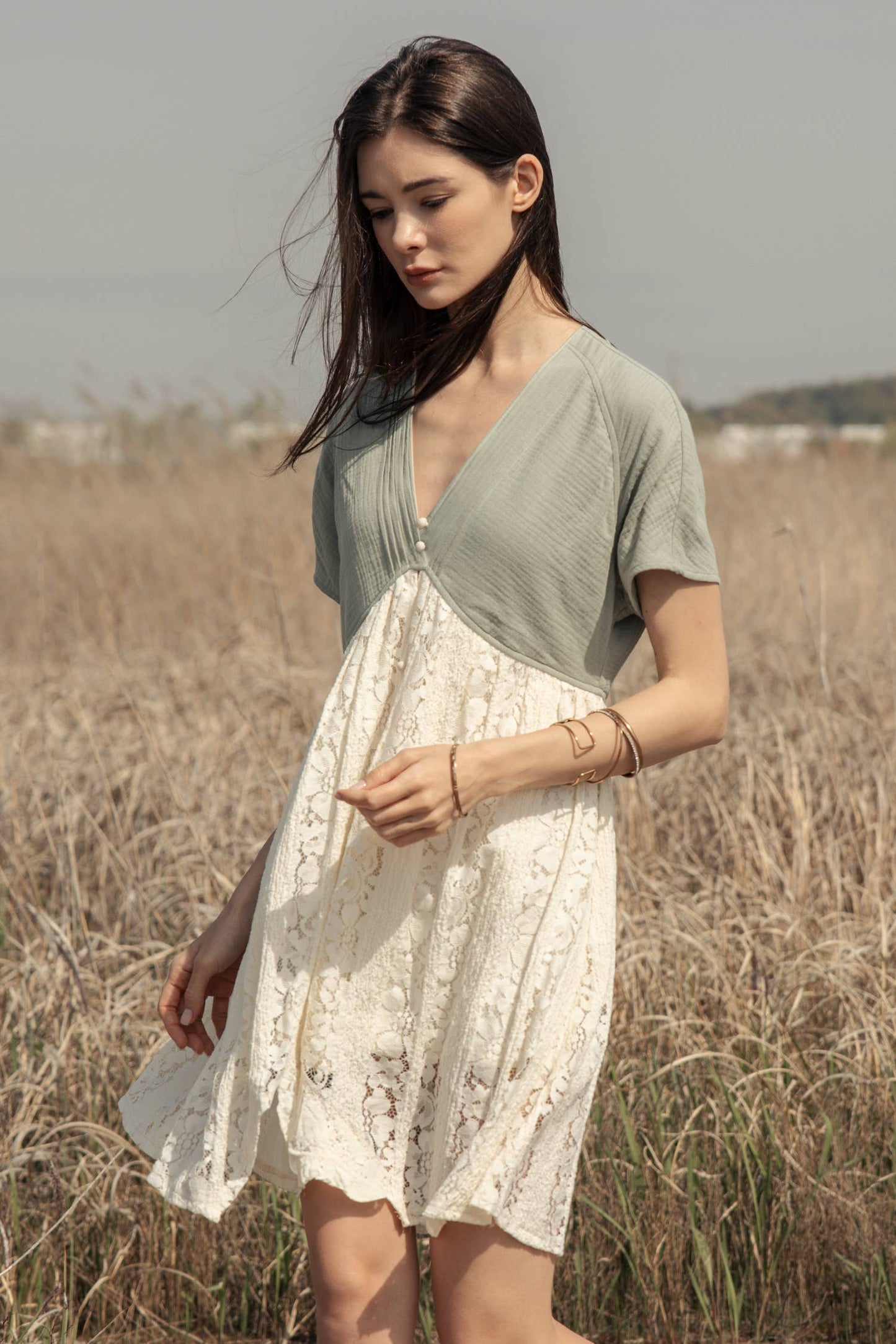 Color Block Mini Lace Dress: Mint/Ivory
