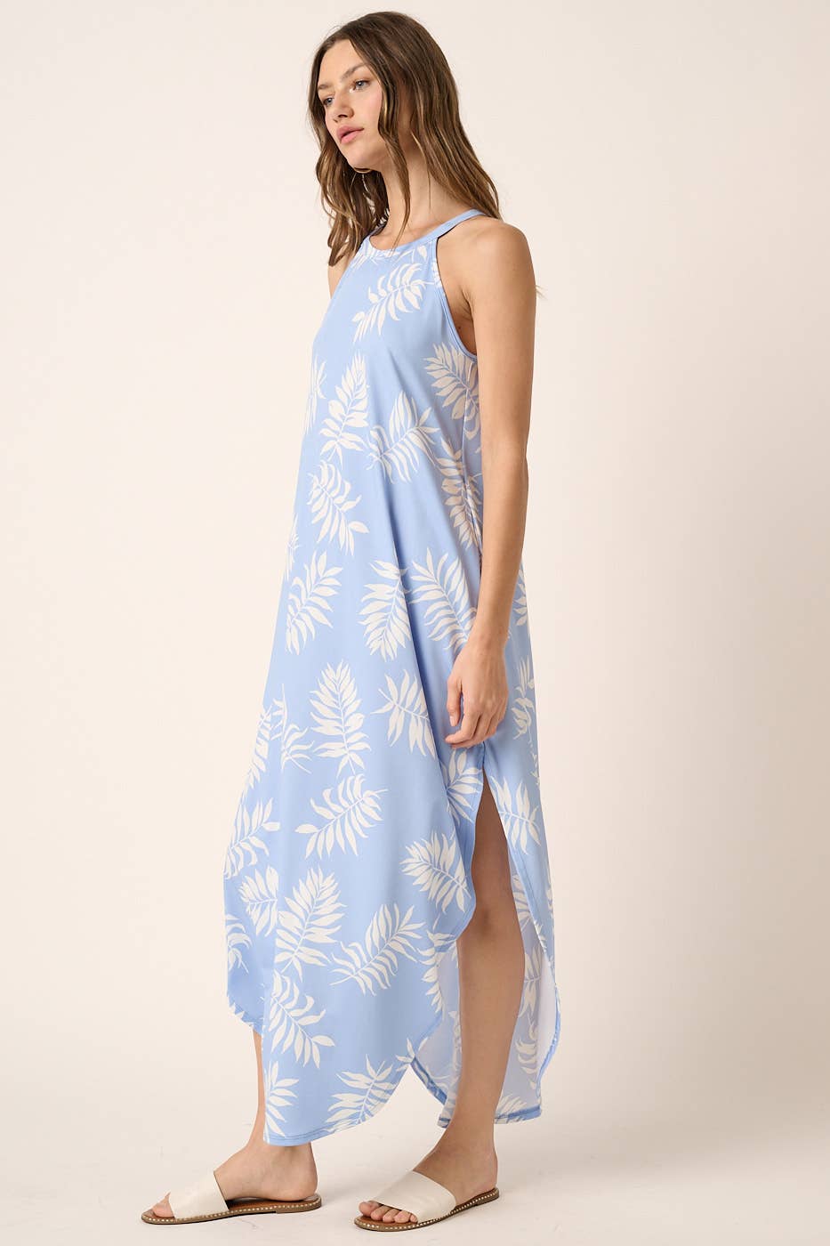 LEAF PRINT HALTER MAXI DRESS: BLUE