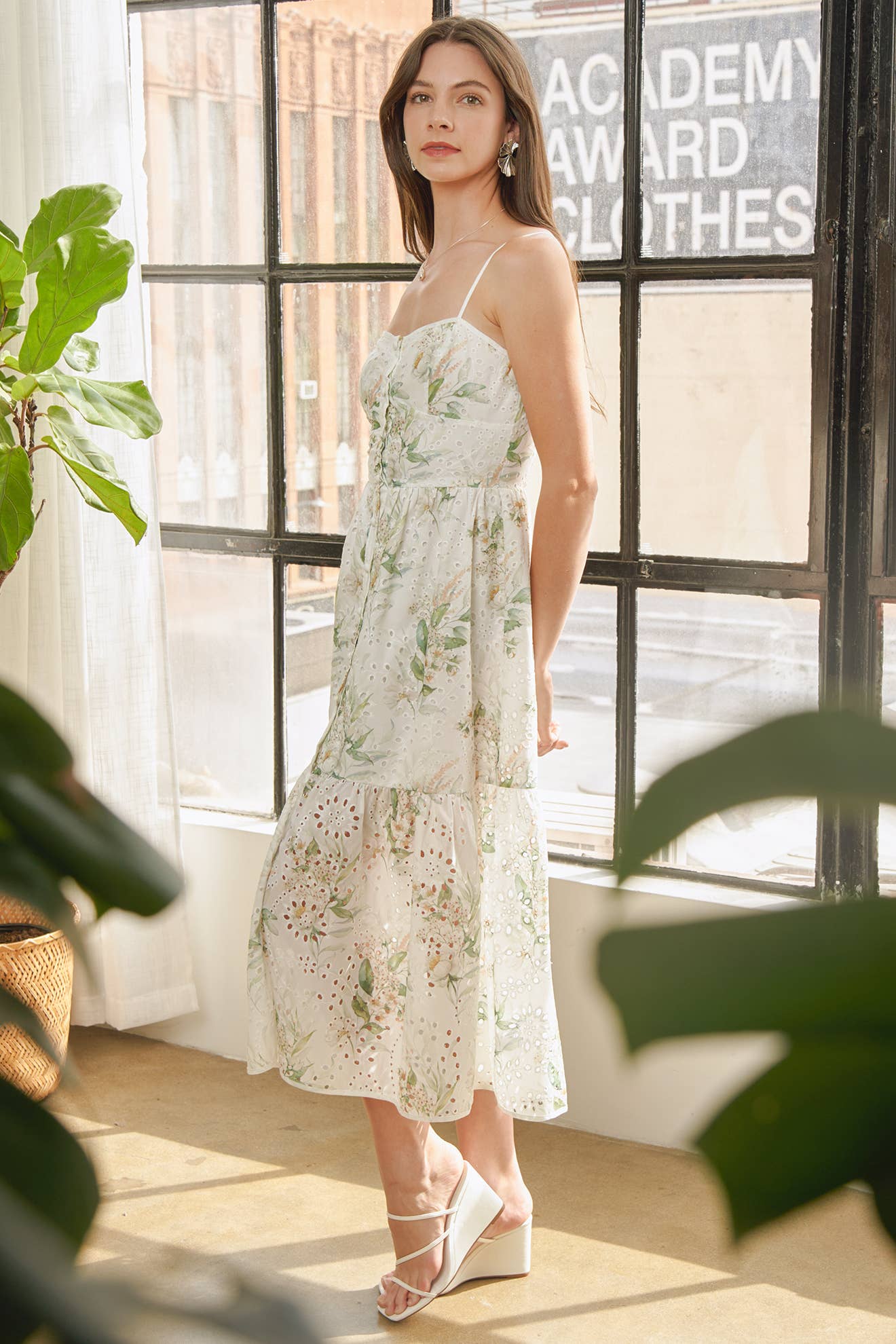 HYDRANGEA EYELET WOVEN DRESS