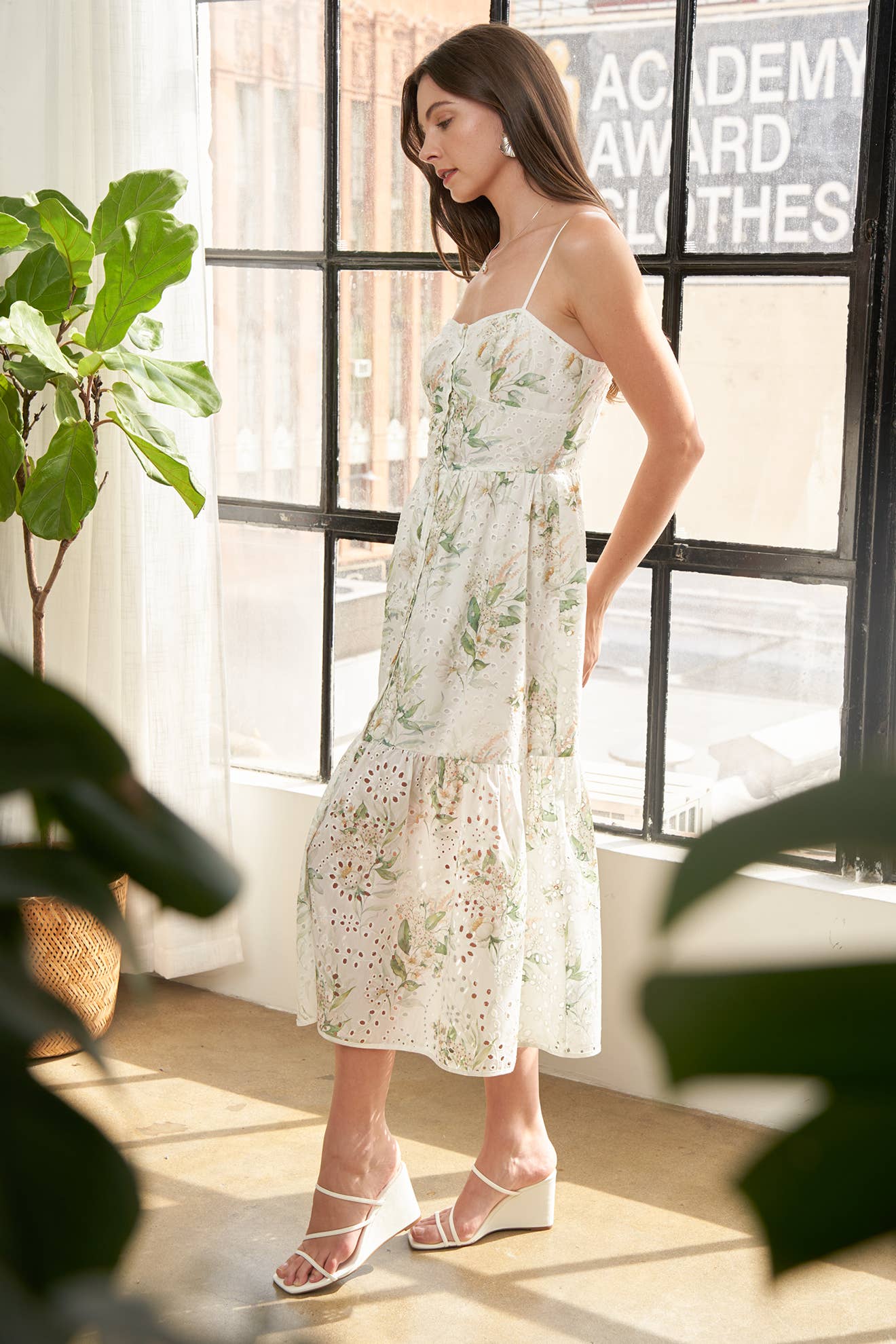 HYDRANGEA EYELET WOVEN DRESS