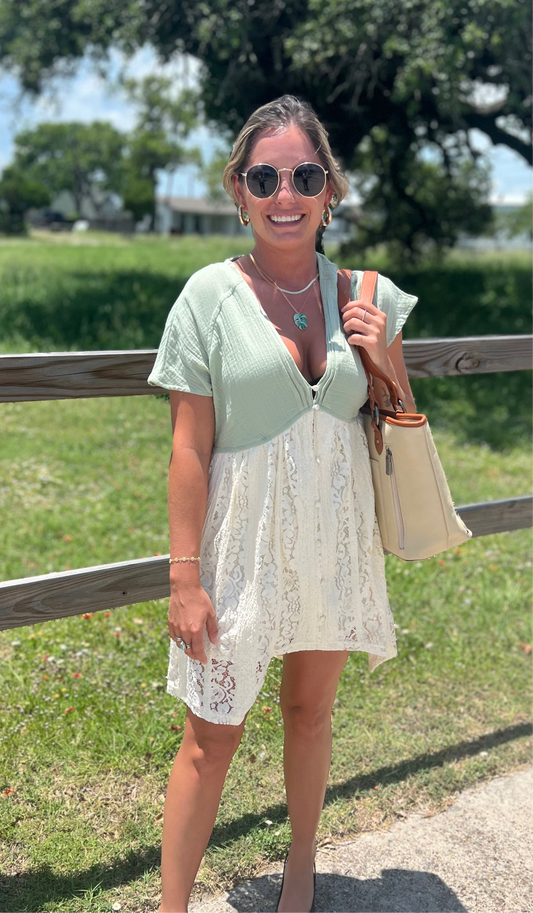Color Block Mini Lace Dress: Mint/Ivory