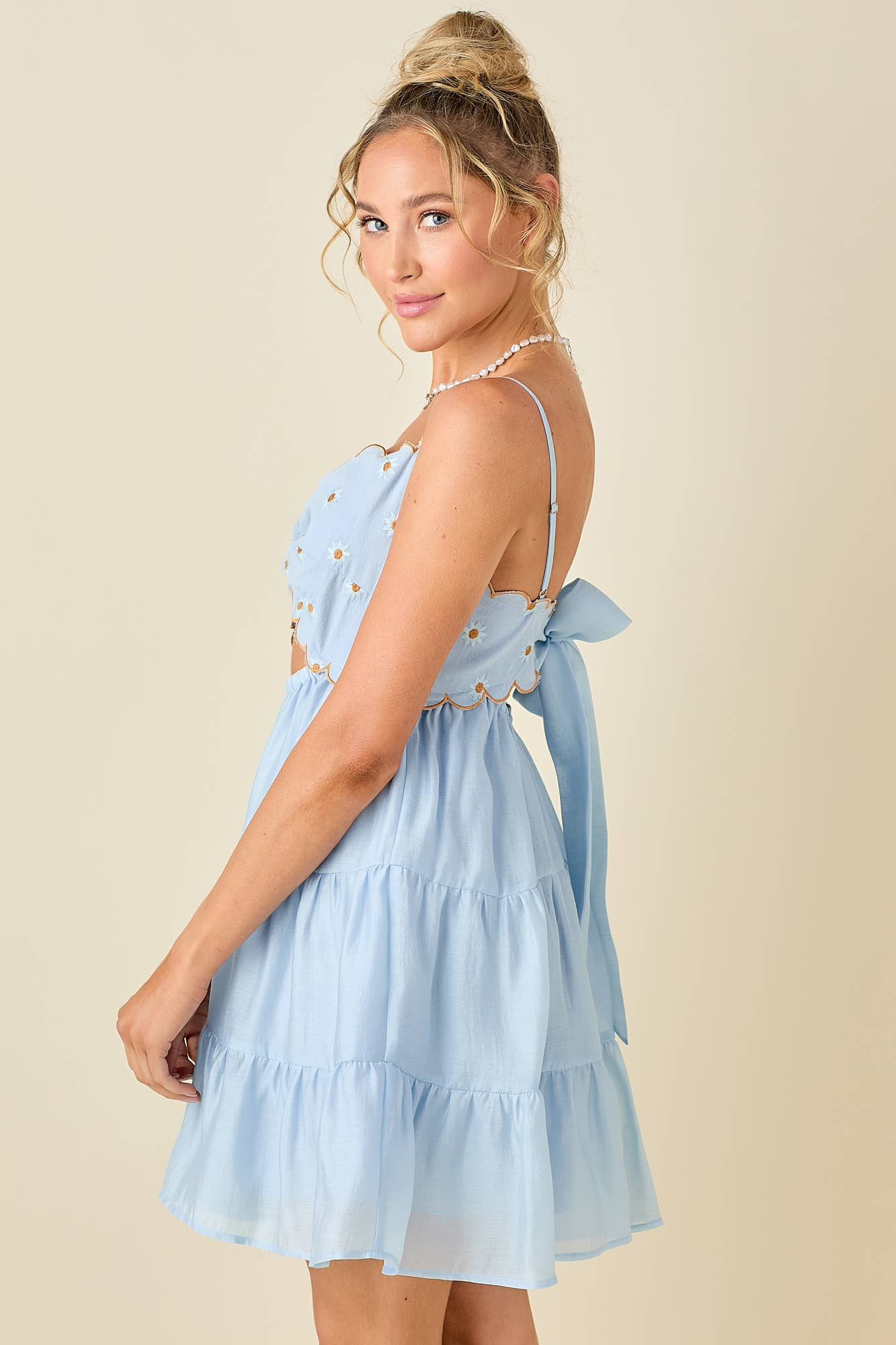 Twisted bust baby doll dress: SKY BLUE