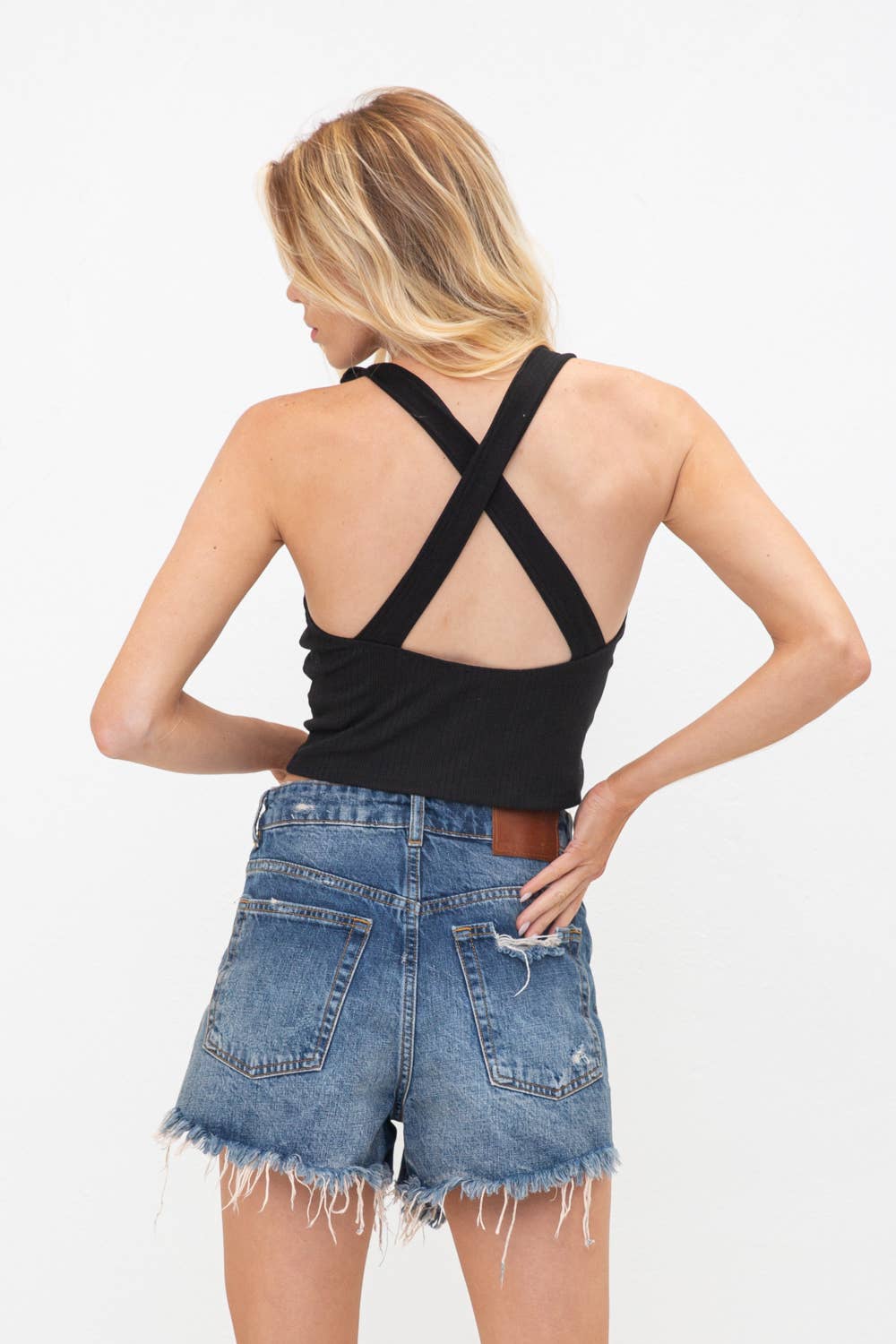 Deep Neck Knot Detail Tank: Black