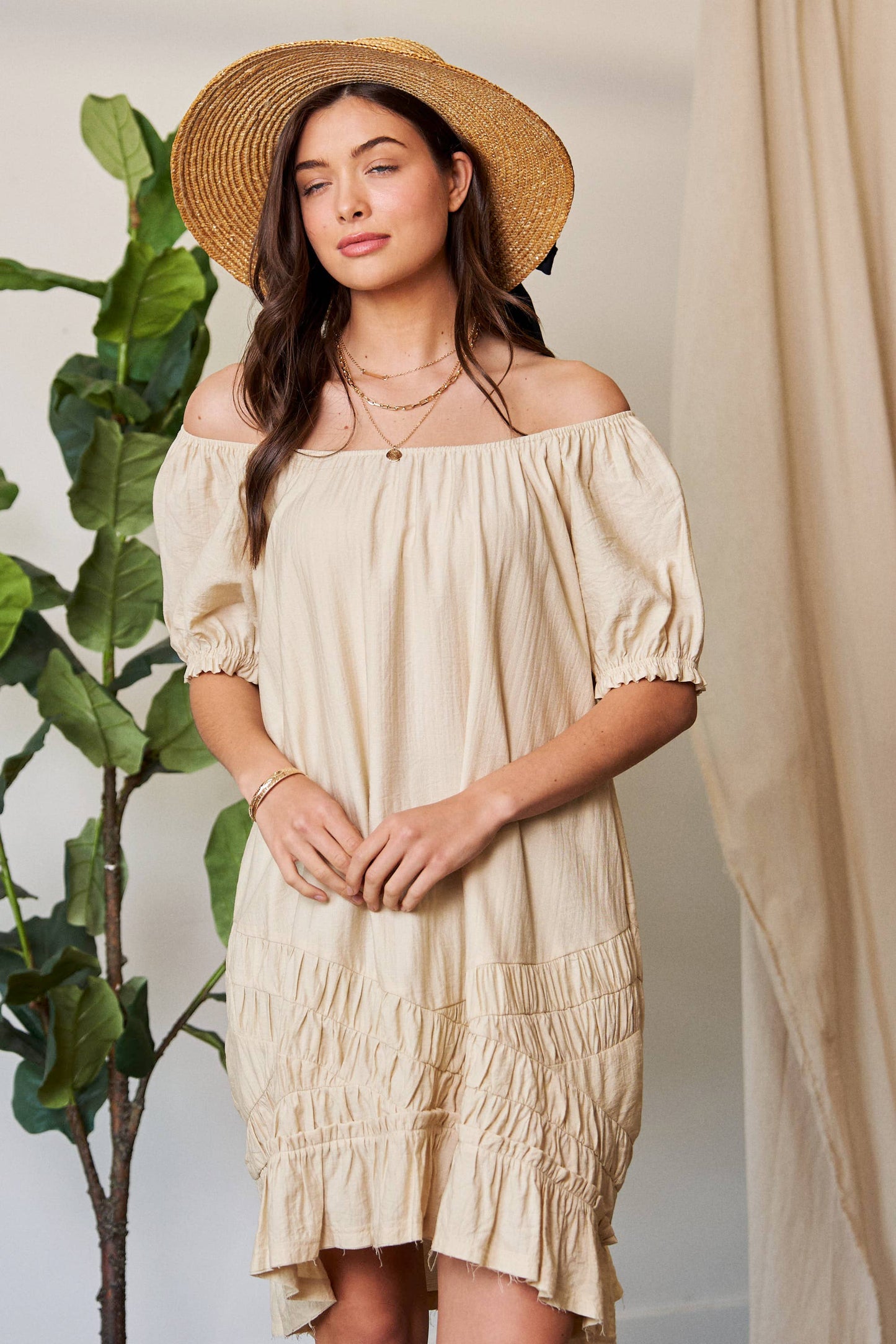 PLUS PUFF SLEEVE DRESS: Natural