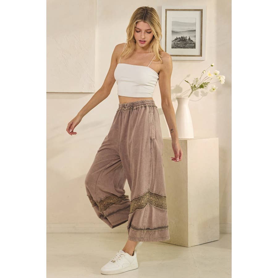WIDE LEG PLEATED DETAIL PANTS: COFFEE