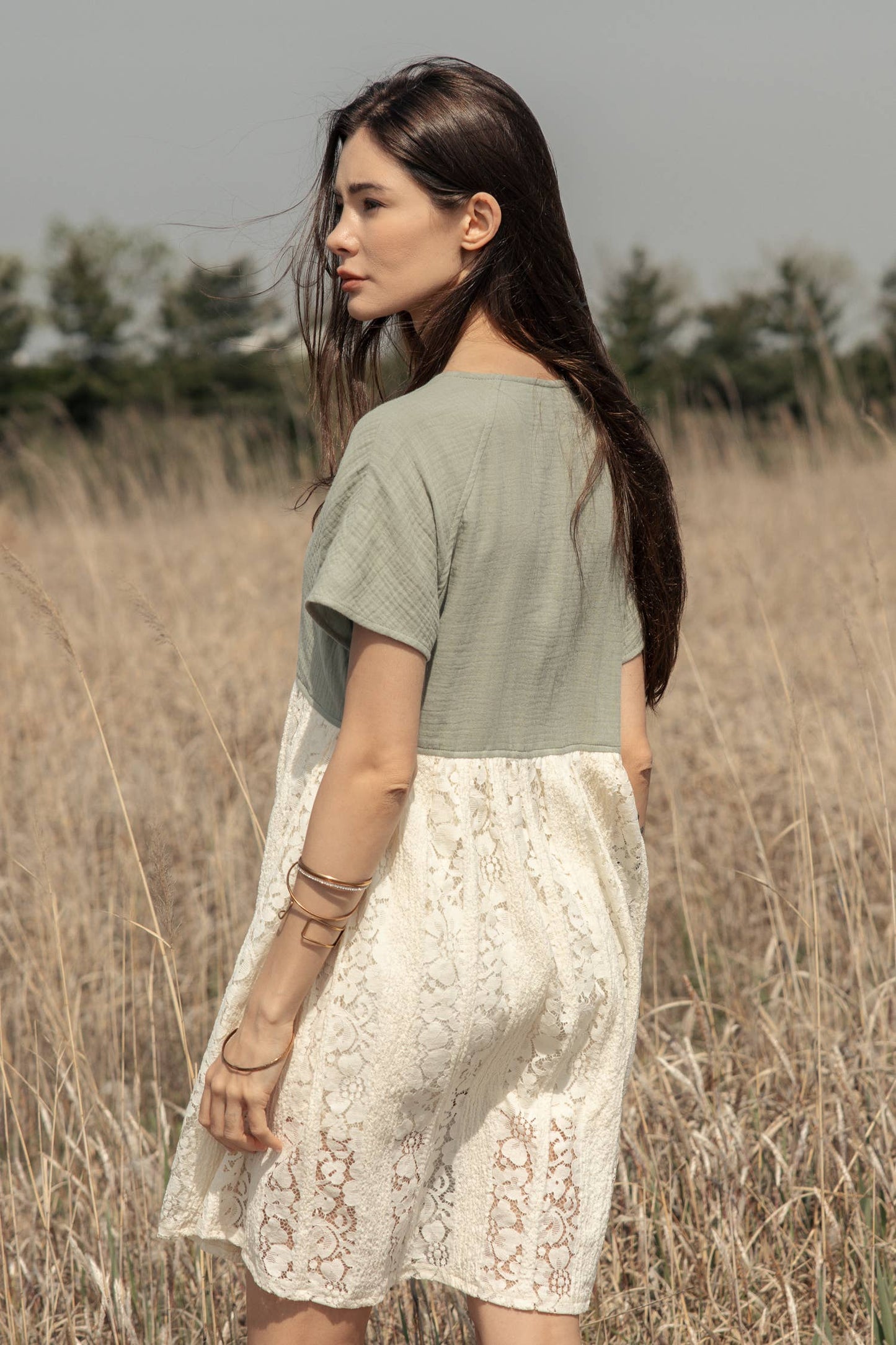 Color Block Mini Lace Dress: Mint/Ivory