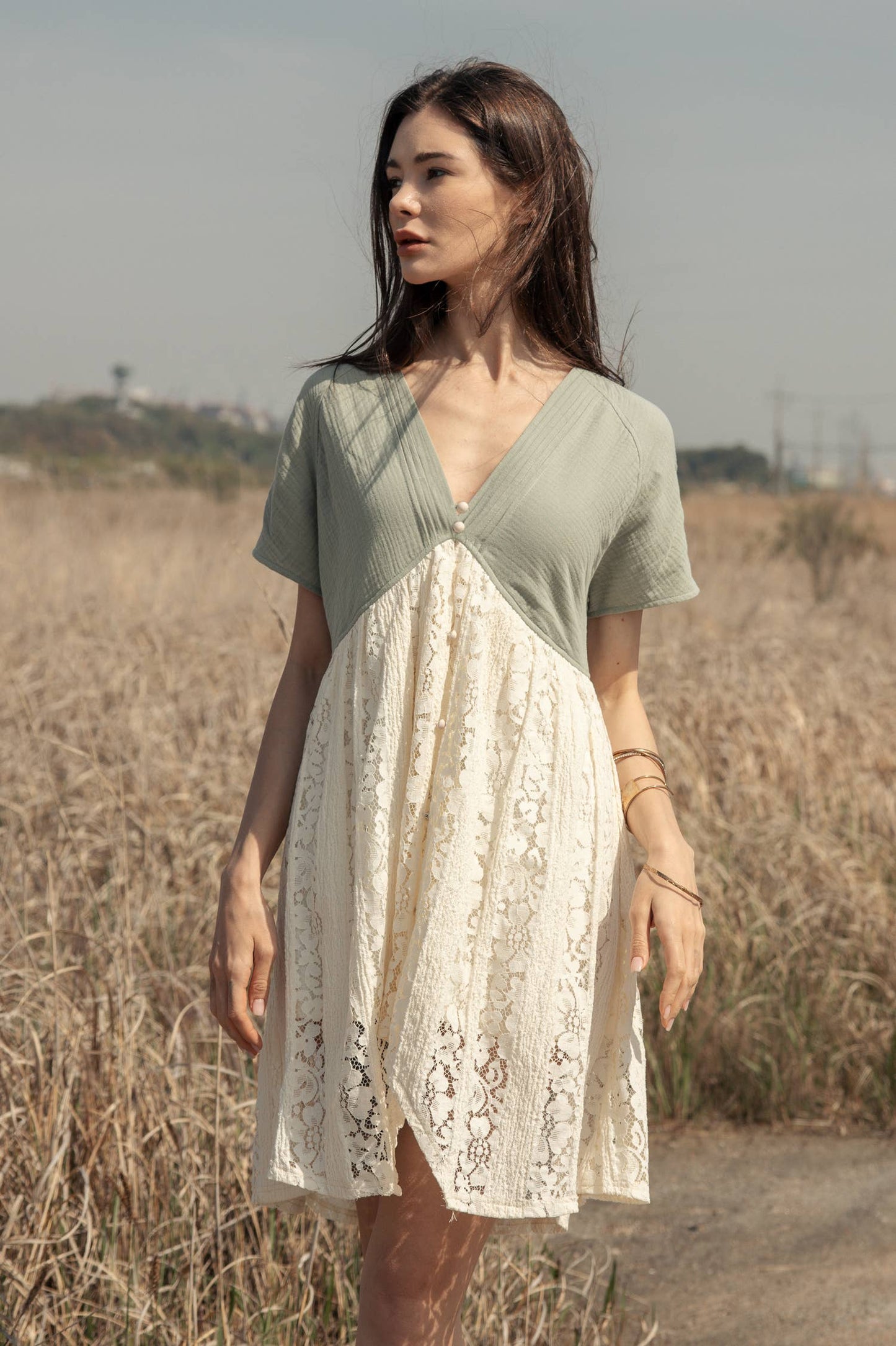Color Block Mini Lace Dress: Mint/Ivory