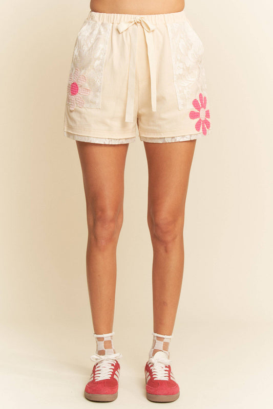 FLORAL LACE SHORTS