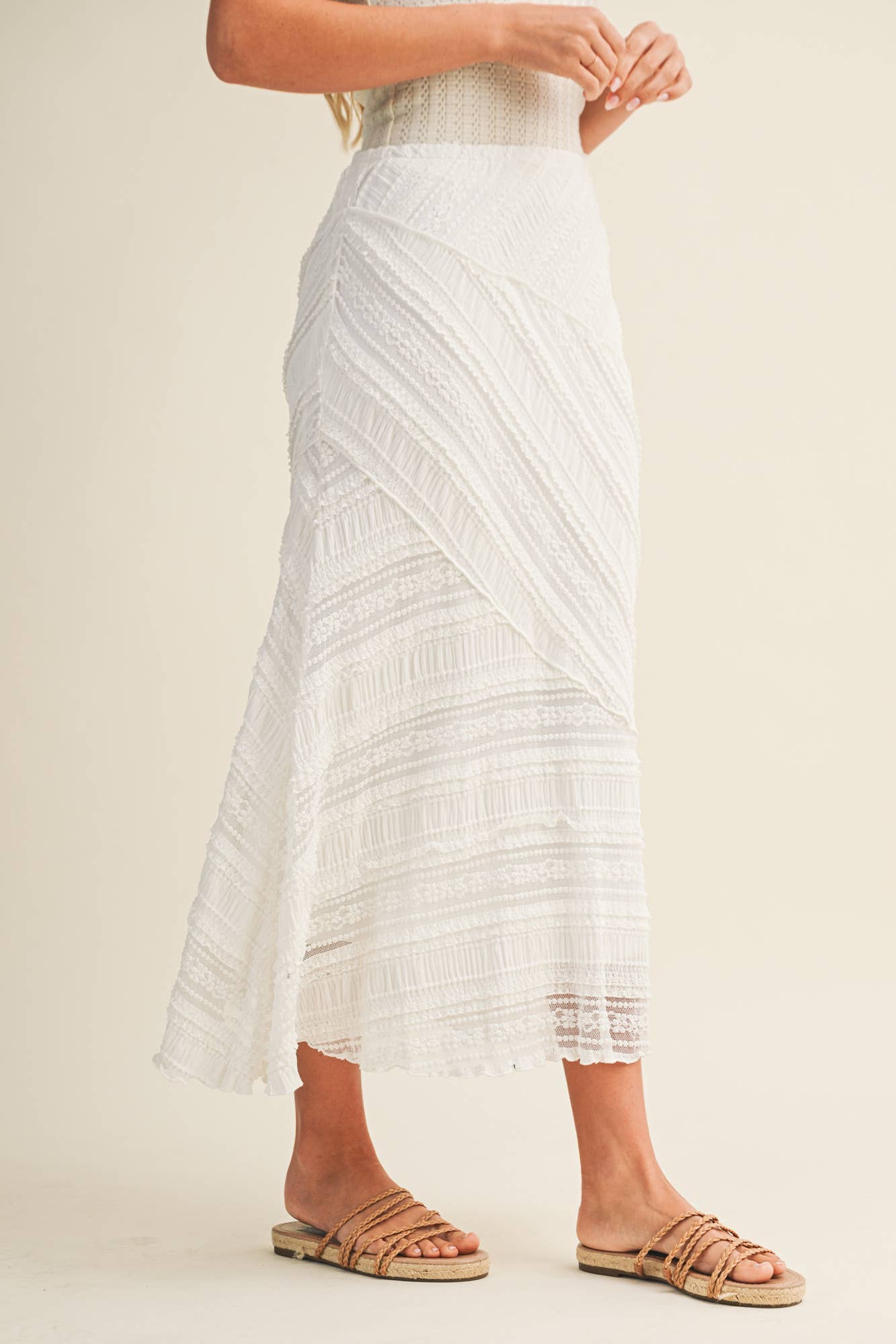 TEXTURED DIAGONAL LACE MIDI SKIRT