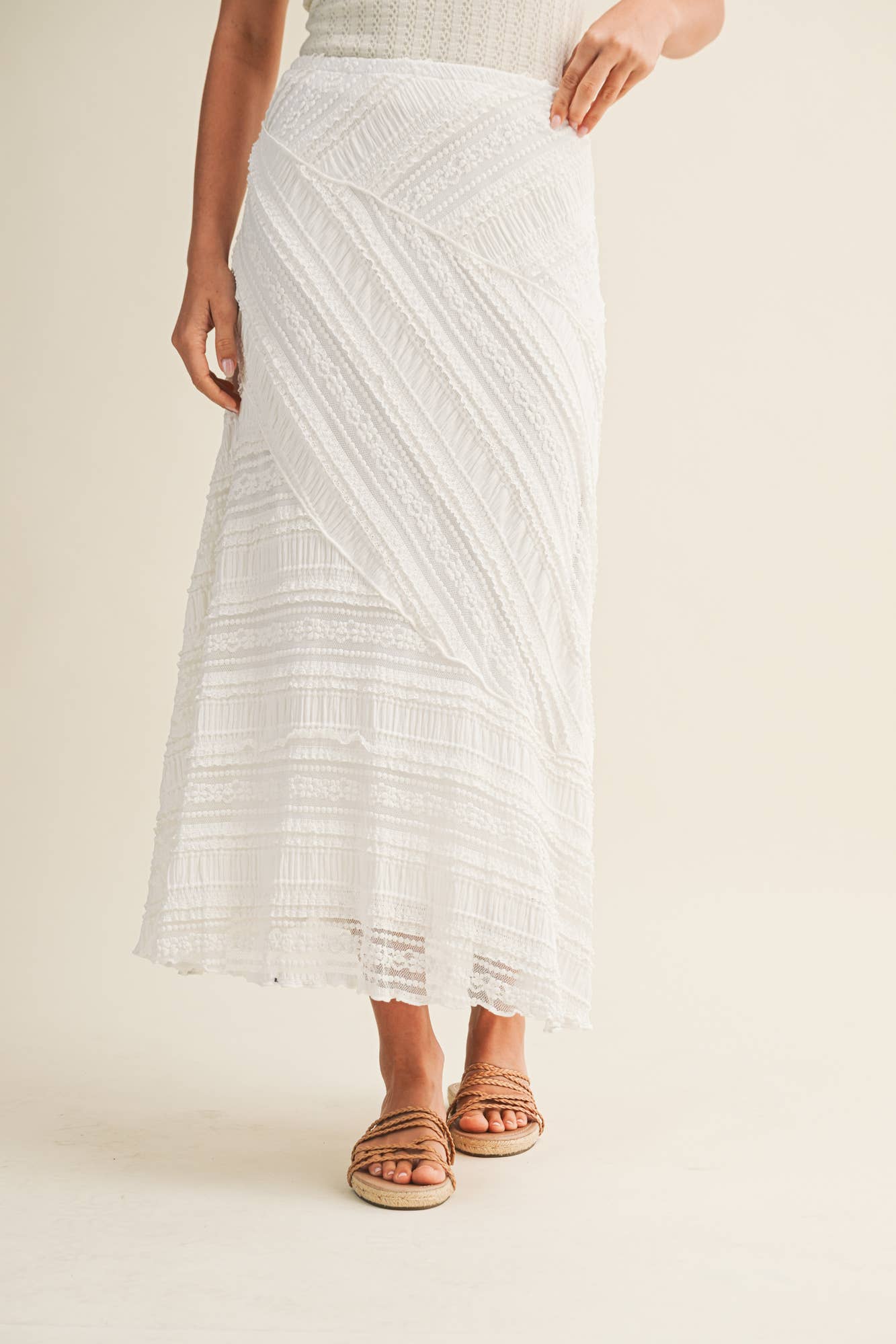 TEXTURED DIAGONAL LACE MIDI SKIRT