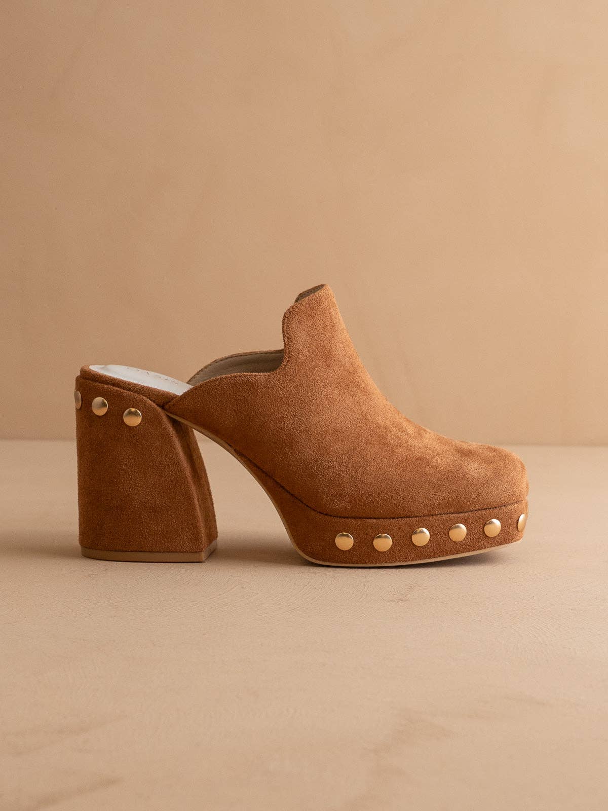 Caramel Platform Clog Mule: CARAMEL
