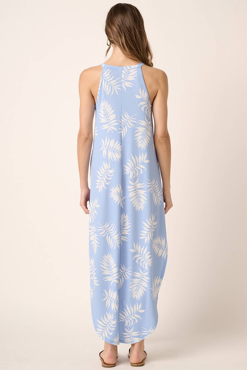 LEAF PRINT HALTER MAXI DRESS: BLUE