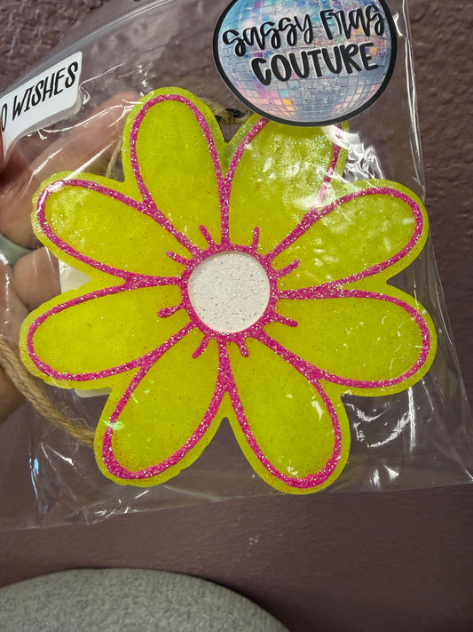 Cute Daisy Car Freshie: 1000 Wishes