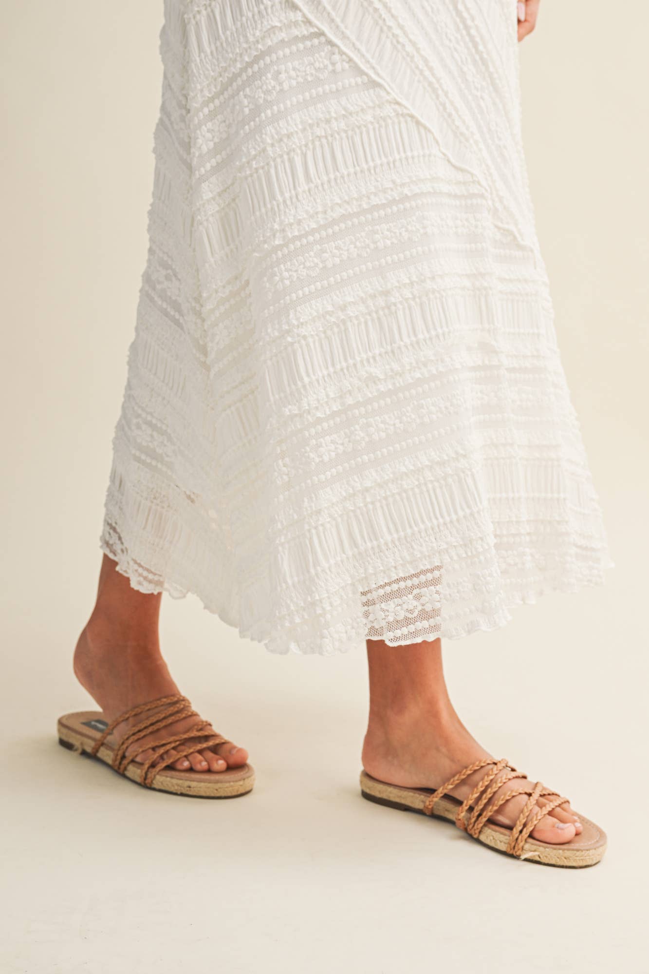 TEXTURED DIAGONAL LACE MIDI SKIRT