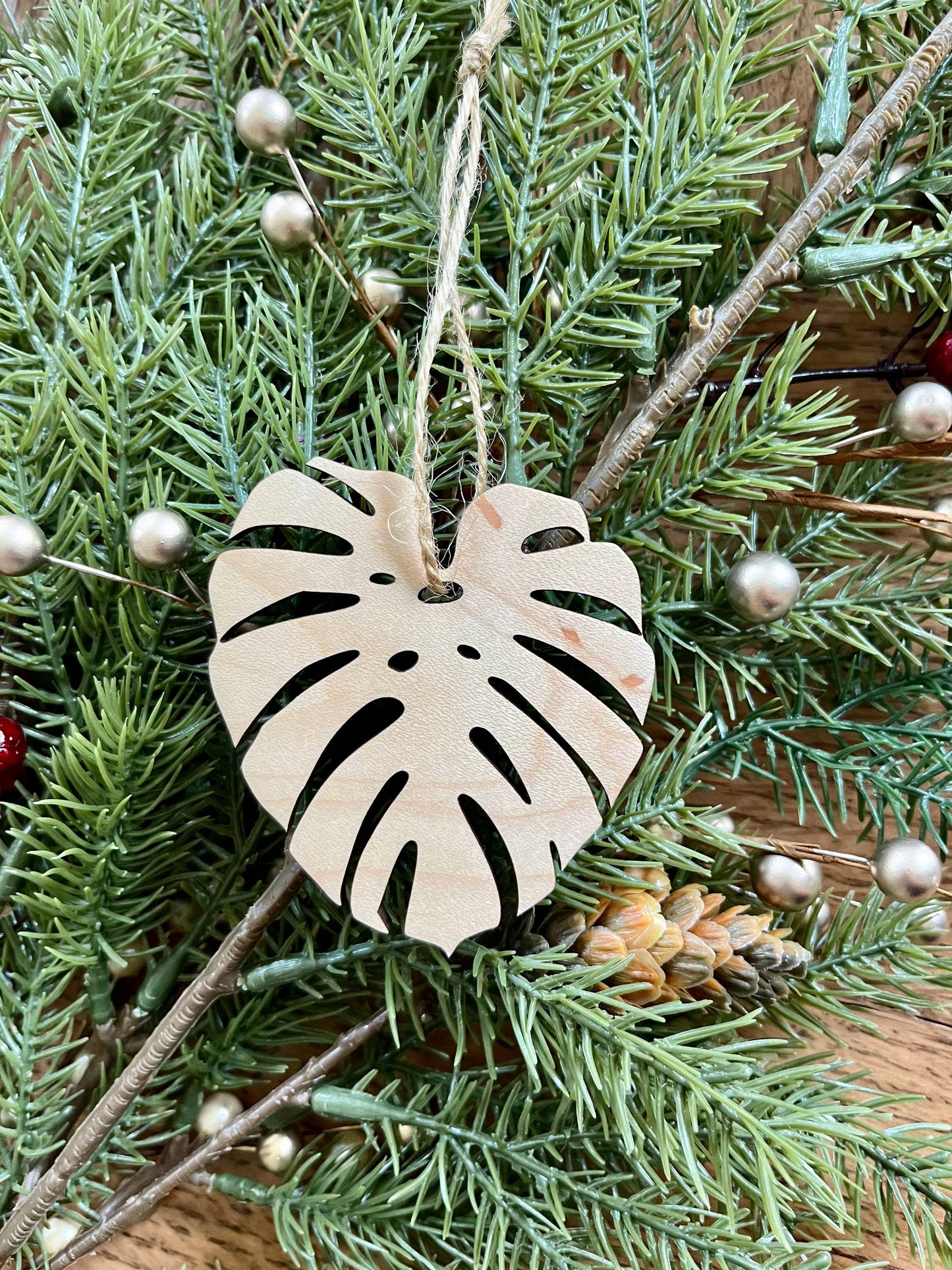 Monstera Leaf Ornament